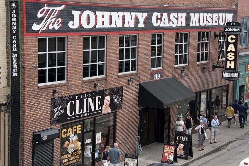 the johnny cash museum building front