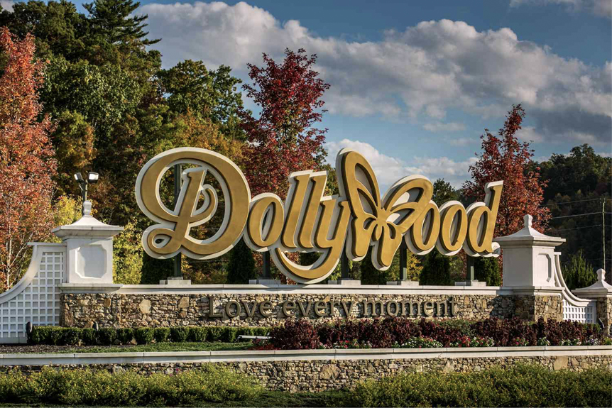 Dollywood sign